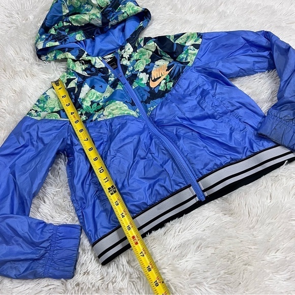 Nike Sportswear Windrunner Big Kids Girls’ Printed Jacket Royal Pulse Large - Picture 6 of 15